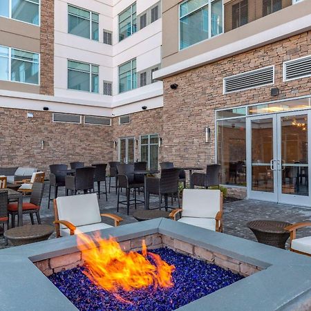 Cambria Hotel Manchester South Windsor Экстерьер фото