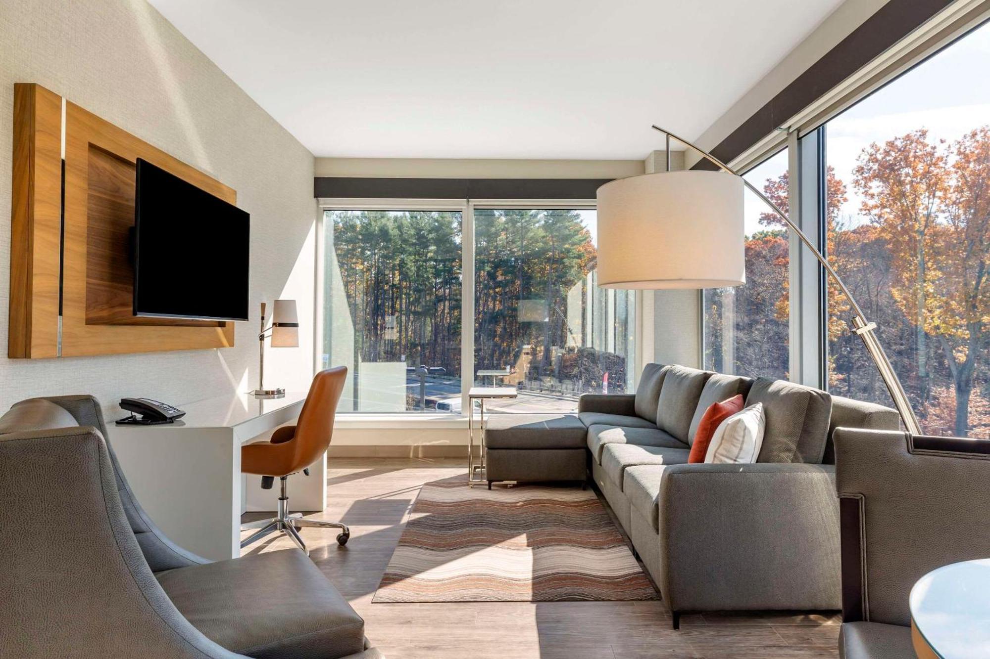 Cambria Hotel Manchester South Windsor Экстерьер фото