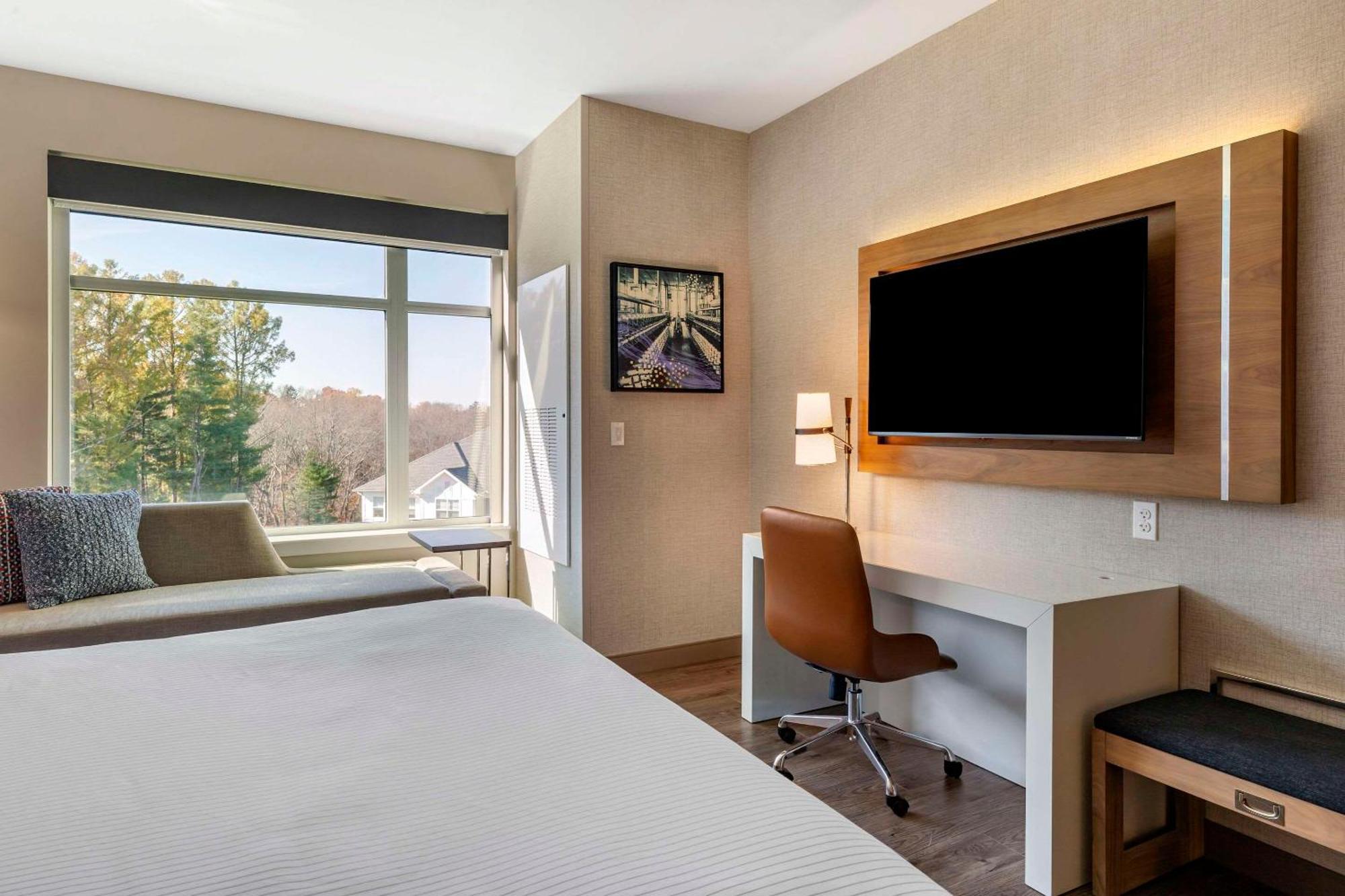 Cambria Hotel Manchester South Windsor Экстерьер фото